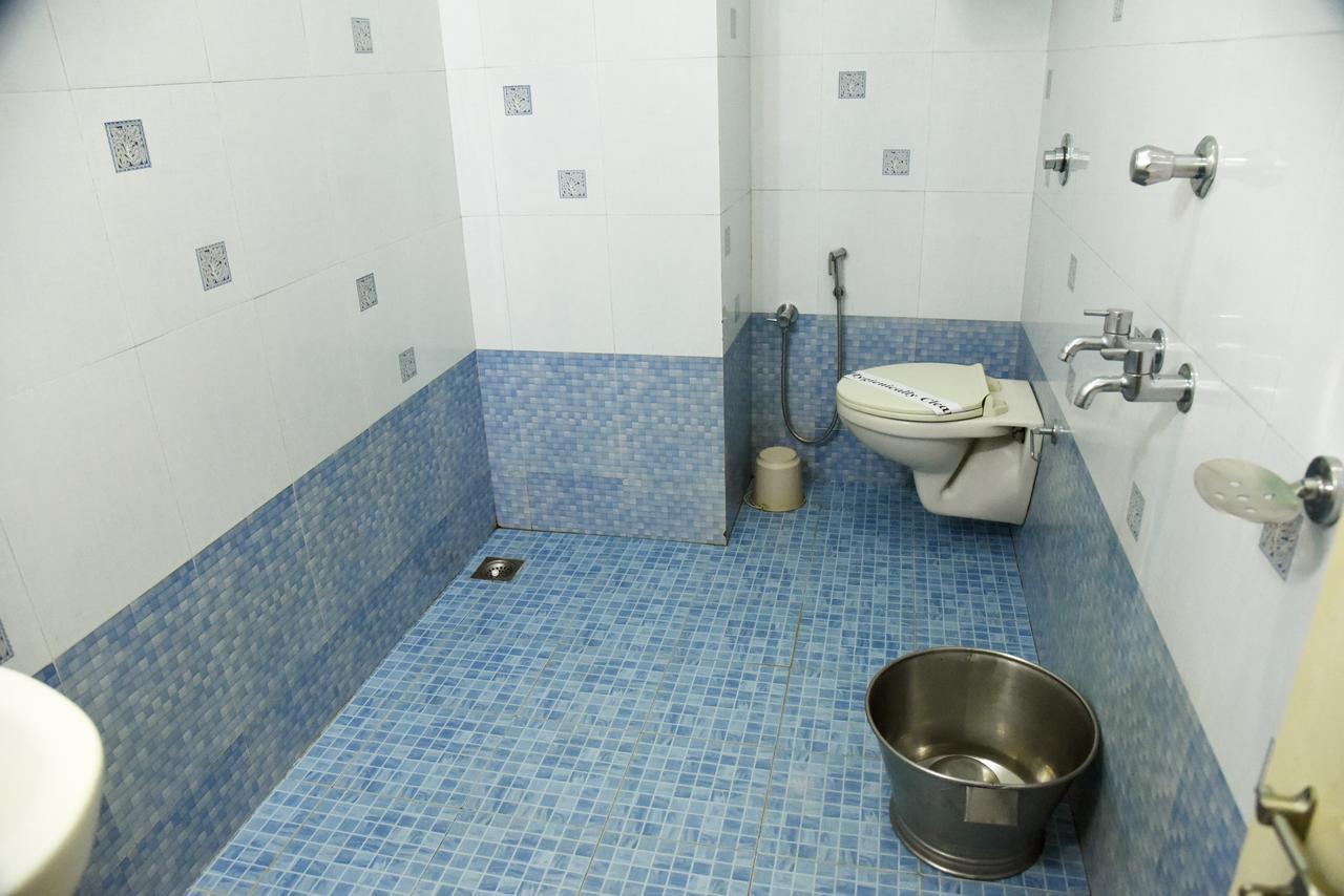 Slr Residency Hotel Subrahmanya Екстериор снимка